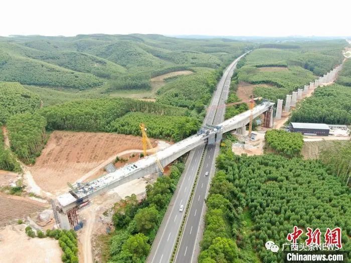 广西铁路发展动态，最新消息全面解析