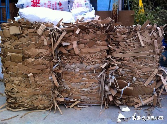 废黄纸板价格最新行情,废黄纸板价格最新行情与一段温馨的友情故事