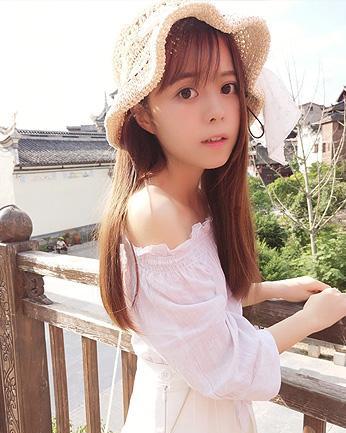 依酱最新，自然美景之旅，探寻内心平和之地