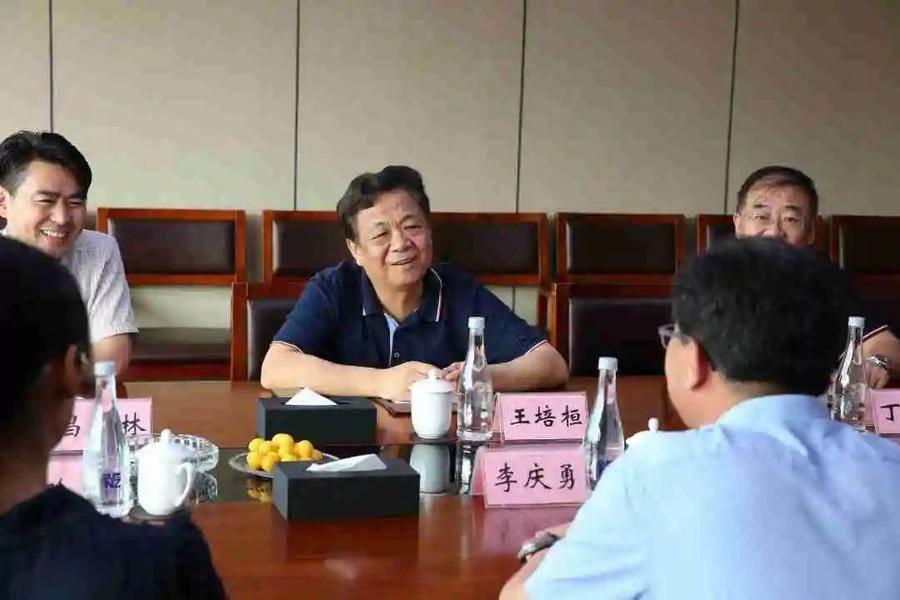 肥城华联超市招聘信息,肥城华联超市招聘信息——小巷中的隐藏宝藏，等你来探索！