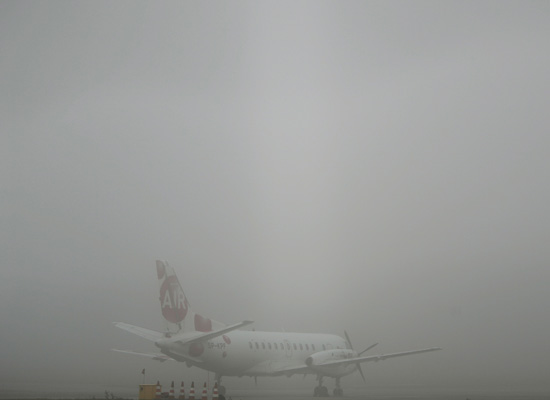 科技重塑旅行体验，最新波兰航班带您翱翔天际